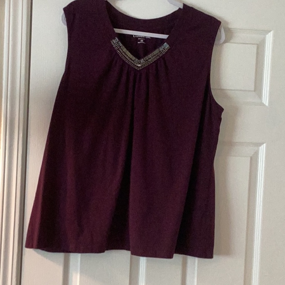 Croft & Barrow Purple Plum Embellished Sleeveless Blouse Woman Stretch